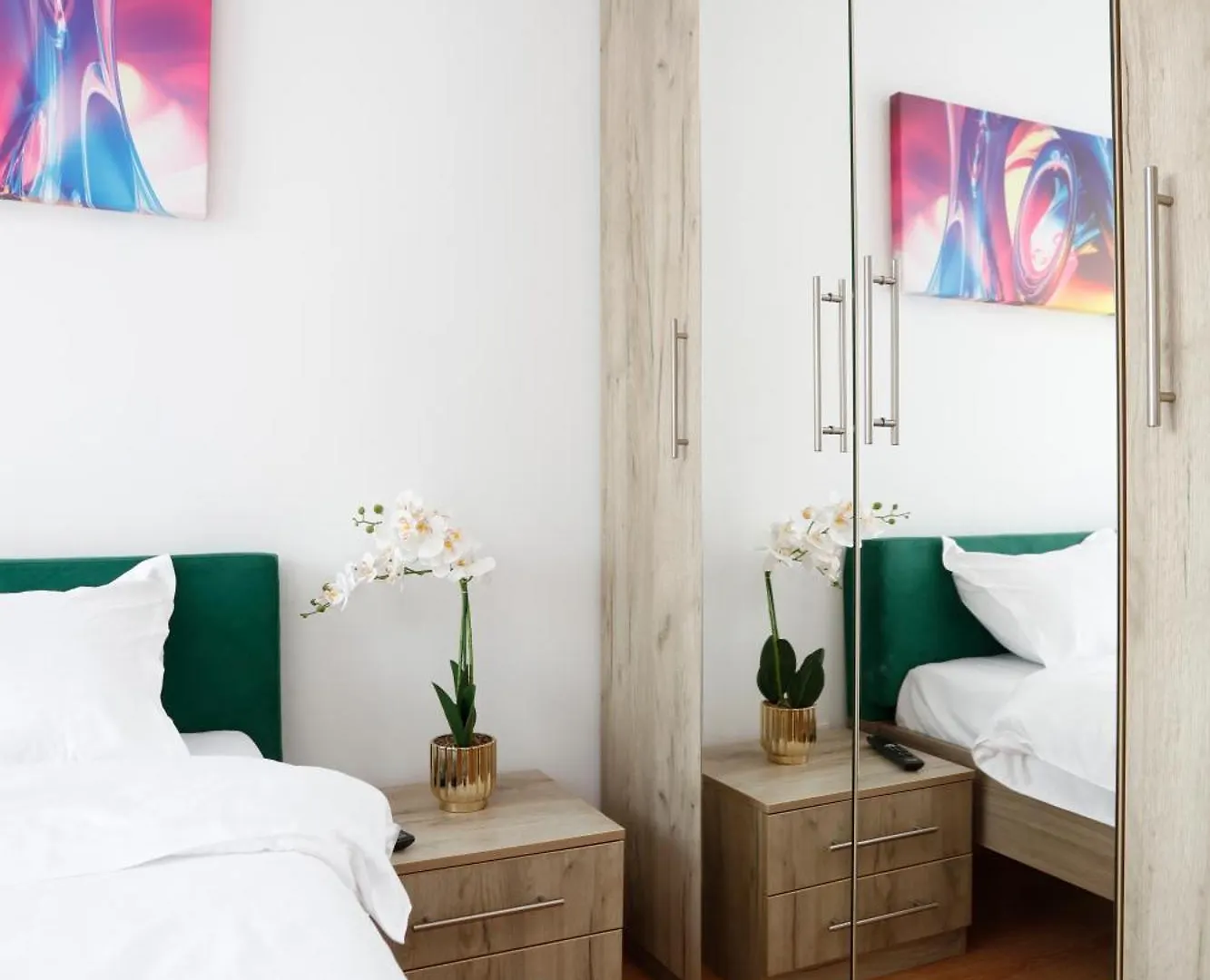 Appartamento Enchanting Retreat - Historic Old Town - Pet-Friendly Haven - Steps From Unirii Bucarest